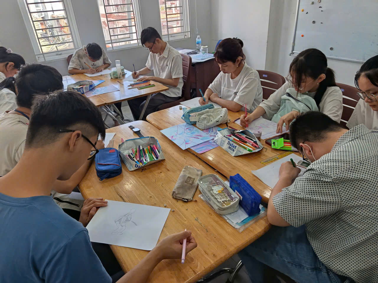 MỸ THUẬT: NGƯỜI CHUYỂN ĐỘNG