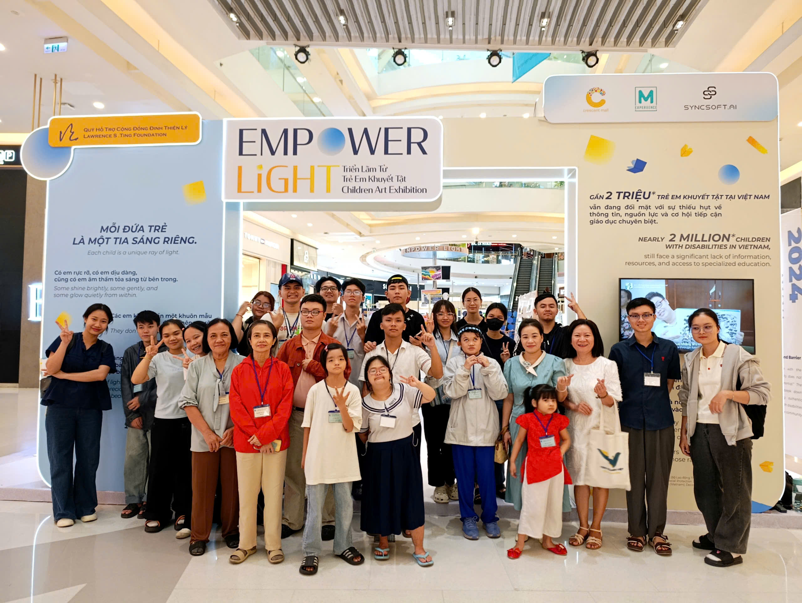 THAM QUAN TRIỂN LÃM TỪ TRẺ EM KHUYẾT TẬT: EMPOWER LIGHT