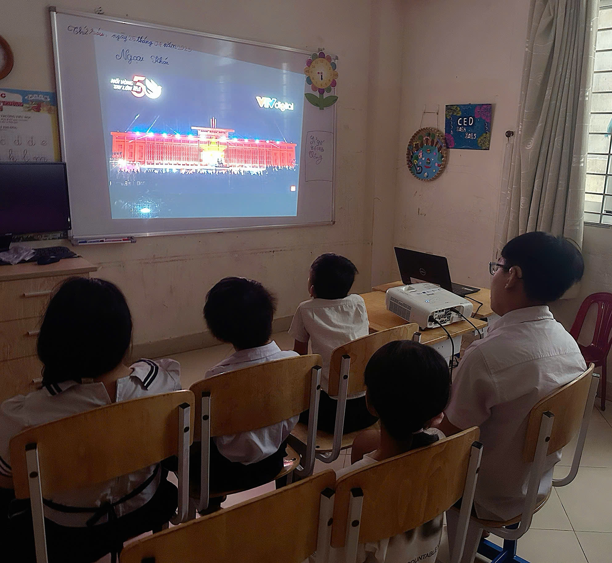EXTRACURRICULAR SESSION: TOWARDS THE COMMEMORATION OF APRIL 30TH ANNIVERSARY