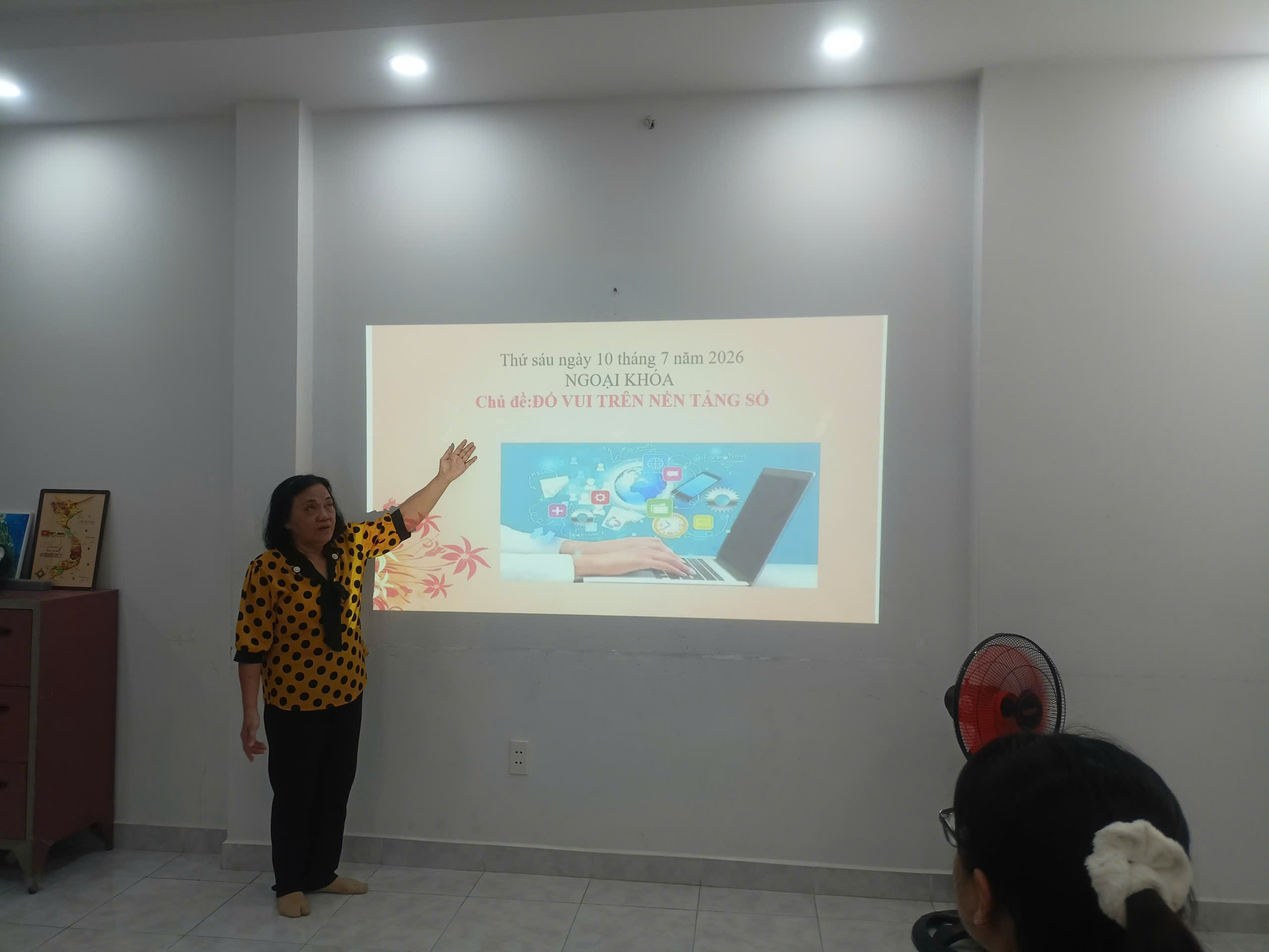 NGOẠI KHÓA: ĐỐ VUI TRÊN NỀN TẢNG SỐ